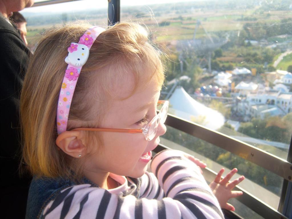 Gaestehaus Tante Tienchen 7 Minuten Zu Fuss Zum Europa Park , Plus Kostenloses Parkplatzticket Rulantica ,Alle Unsere Suiten Haben Einen Balkon Rust Luaran gambar