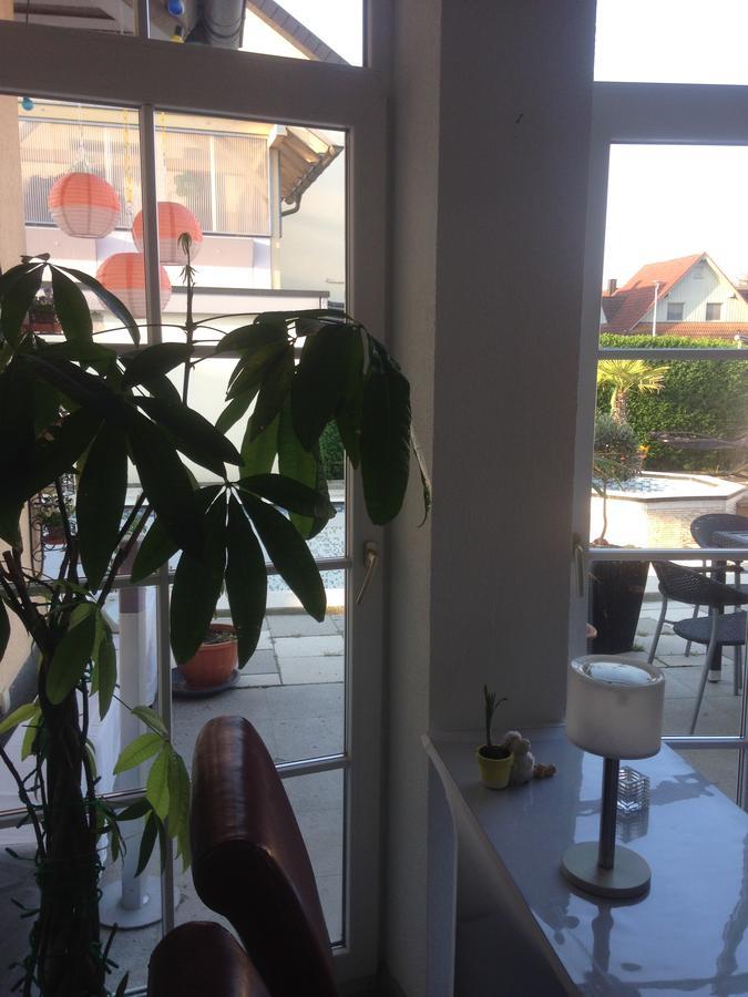 Gaestehaus Tante Tienchen 7 Minuten Zu Fuss Zum Europa Park , Plus Kostenloses Parkplatzticket Rulantica ,Alle Unsere Suiten Haben Einen Balkon Rust Luaran gambar