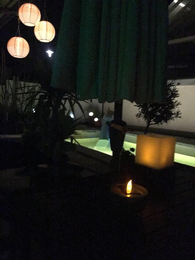 Gaestehaus Tante Tienchen 7 Minuten Zu Fuss Zum Europa Park , Plus Kostenloses Parkplatzticket Rulantica ,Alle Unsere Suiten Haben Einen Balkon Rust Luaran gambar
